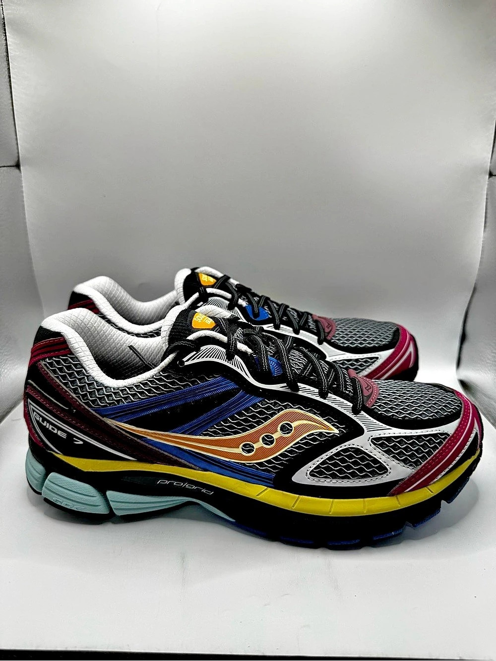 Saucony ProGrid Guide 7 Athletic Shoes in Black & Blue US 9.5 D Like New
